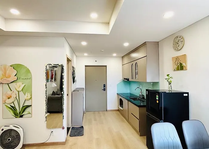 In Bai Chay, Apartment *